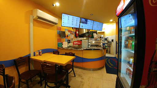Photo of Osmow's Shawarma - 2439 Yonge St, Toronto, ON M4P 2E7