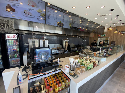 Photo of Pita Land Shawarma - Carlingview - 195 Carlingview Dr, Etobicoke, ON M9W 5E8