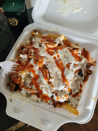Photo of Hi-Line pizza shawarma and wings - 140 Caroline St S, Hamilton, ON L8P 3K8