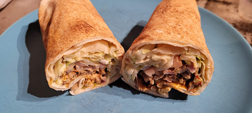 Photo of Hi-Line pizza shawarma and wings - 140 Caroline St S, Hamilton, ON L8P 3K8