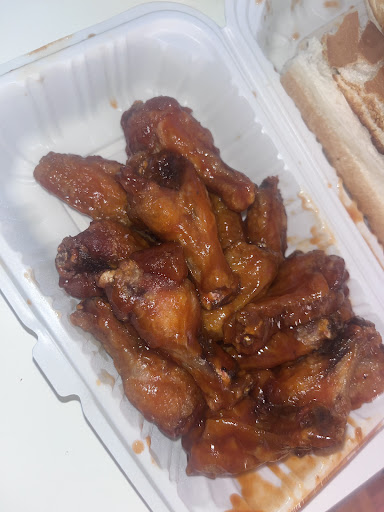 Photo of Hi-Line pizza shawarma and wings - 140 Caroline St S, Hamilton, ON L8P 3K8