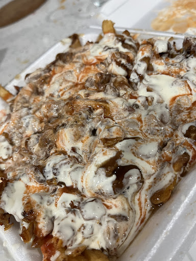 Photo of Hi-Line pizza shawarma and wings - 140 Caroline St S, Hamilton, ON L8P 3K8