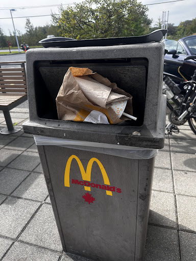 Photo of McDonald's - 14 Bd de Bromont Suite 101, Bromont, QC J2L 2K2