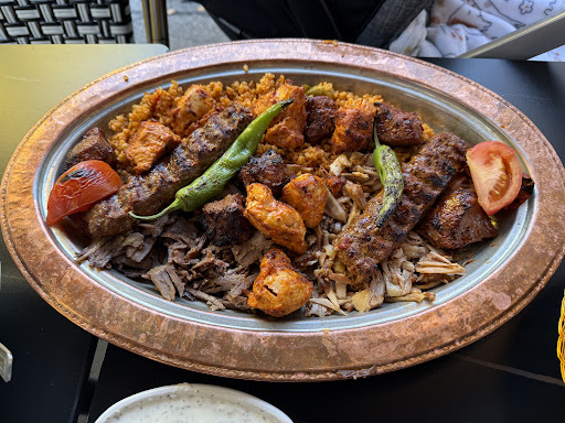 Photo of Le Kebab (côte-des-neiges) - 5020 Chem. de la Côte-des-Neiges, Montréal, QC H3V 1G8