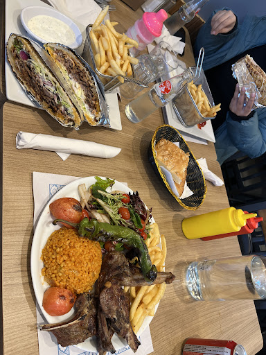 Photo of Le Kebab (côte-des-neiges) - 5020 Chem. de la Côte-des-Neiges, Montréal, QC H3V 1G8