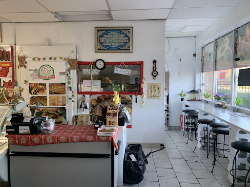 Photo of Marché EG-MARKET (ELNAHRAWY) - 3356 Grande Allée #3358, Saint-Hubert, QC J4T 2T1