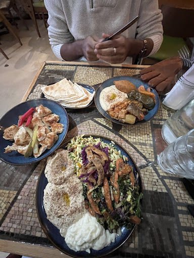 Photo of Omnivore Mackay - 2153 Rue Mackay, Montréal, QC H3G 2J2
