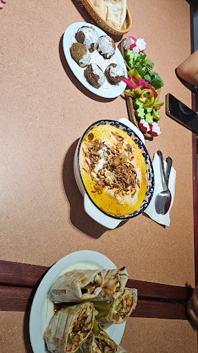 Photo of Restaurant 7 Stars & Bakery Shawarma - 166 Rue Montcalm, Gatineau, QC J8X 2M2
