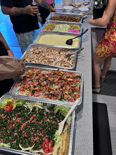 Photo of Shawarma Léoni - 425 Bd la Vérendrye E, Gatineau, QC J8R 2A8