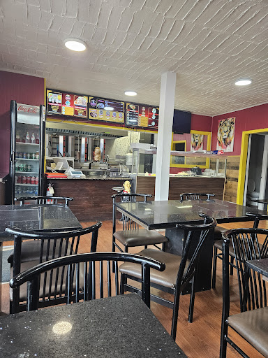Photo of 3 Cousins Shawarma & Poutine - 369 Rue Main, Gatineau, QC J8P 5K6