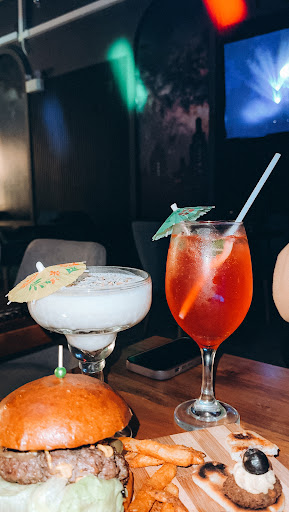 Photo of Moonbeam Lounge - 1450 Headon Rd #7, Burlington, ON L7M 3Z5