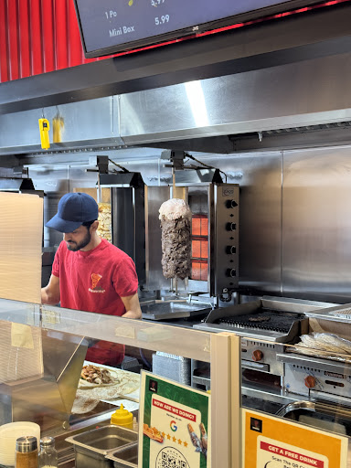Photo of Shawerma Plus - Ridgeway - 4700 Ridgeway Dr unit 67, Mississauga, ON L5M 2R9