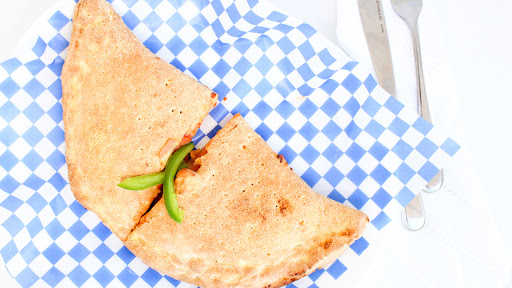 Photo of Vili's Pizza & Shawarma And Wings - 562 Kerr St, Oakville, ON L6K 3C7