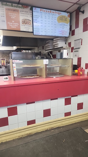 Photo of Vili's Pizza & Shawarma And Wings - 562 Kerr St, Oakville, ON L6K 3C7