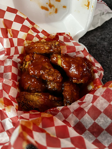 Photo of Famo Pizza And Wings - 1000 Upper Gage Ave Unit 5, Hamilton, ON L8V 4R5