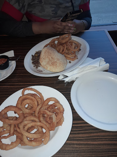 Photo of Montfort Mediterranean Grill - Burloak - 728 Burloak Dr, Burlington, ON L7L 0B1