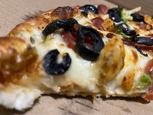 Photo of Lava Pizza & Wings - 876 King St W, Hamilton, ON L8S 4S6