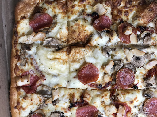 Photo of Lava Pizza & Wings - 876 King St W, Hamilton, ON L8S 4S6