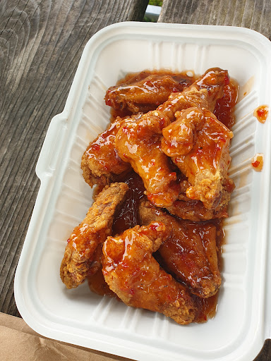 Photo of Lava Pizza & Wings - 876 King St W, Hamilton, ON L8S 4S6