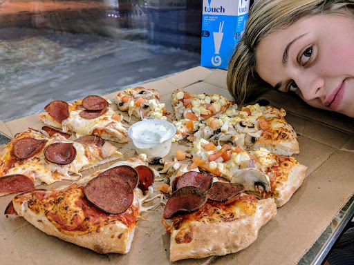 Photo of Romana Pizza & Wings - 910 Queenston Rd, Stoney Creek, ON L8G 1B5