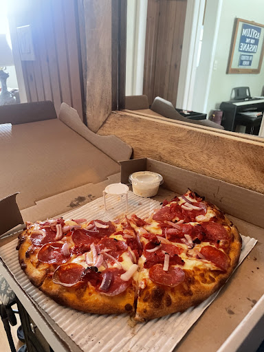 Photo of Mountain Pizza and Wings - 553 Upper Wentworth St, Hamilton, ON L9A 4T8