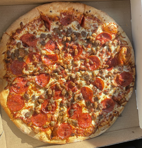 Photo of Gage Pizza & Wings - 804 Upper Gage Ave, Hamilton, ON L8V 4K4