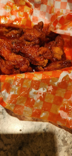 Photo of Gage Pizza & Wings - 804 Upper Gage Ave, Hamilton, ON L8V 4K4