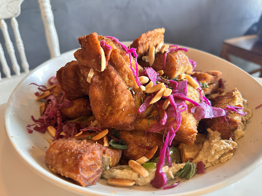 Photo of Maro's - 135 Kerr St, Oakville, ON L6K 3A6