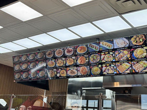 Photo of Sallora Yemeni Restaurant - 305 16 Ave NW, Calgary, AB T2M 0H9