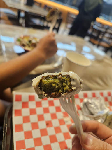 Photo of Sallora Yemeni Restaurant - 305 16 Ave NW, Calgary, AB T2M 0H9