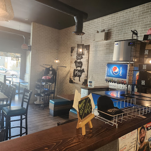 Photo of Donair On The Run - 407 1 St W, Cochrane, AB T4C 1A4