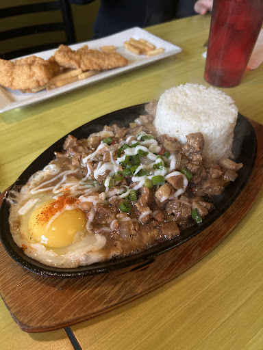 Photo of QUATRO ASIAN BISTRO - 731 Railway Ave, Canmore, AB T1W 1P2