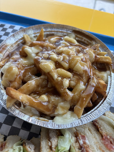 Photo of Mia Pizza & Shawarma - 1124 Rue Saint-Louis, Gatineau, QC J8T 2R7