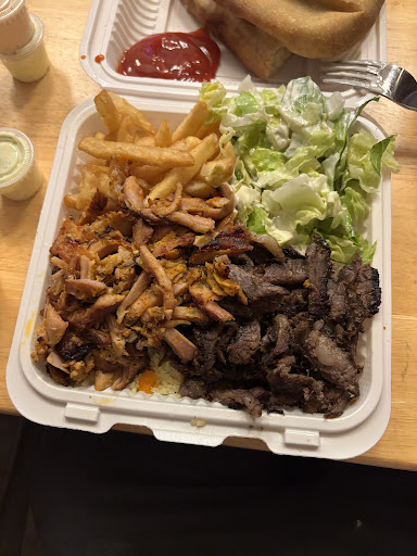Photo of LE ROI DU DÖNER - 1025 Bd du Séminaire N local 1, Saint-Jean-sur-Richelieu, QC J3A 1R7