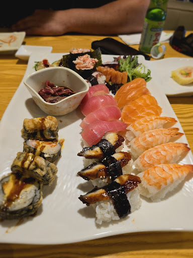 Photo of Sushi Izumi - 1000 Bd du Séminaire N, Saint-Jean-sur-Richelieu, QC J3A 1E5