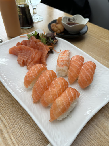Photo of Sushi Izumi - 1000 Bd du Séminaire N, Saint-Jean-sur-Richelieu, QC J3A 1E5