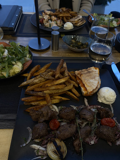 Photo of Restaurant Shish-Kebab - 9394 Bd de l'Acadie, Montréal, QC H4N 3H1