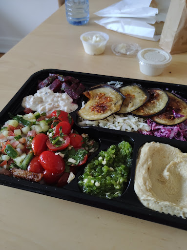 Photo of Le Falafel Plus+ - 6245 Bd Décarie, Montréal, QC H3W 3E1