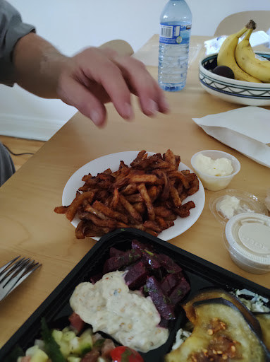 Photo of Le Falafel Plus+ - 6245 Bd Décarie, Montréal, QC H3W 3E1