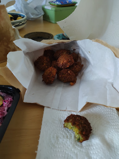 Photo of Le Falafel Plus+ - 6245 Bd Décarie, Montréal, QC H3W 3E1