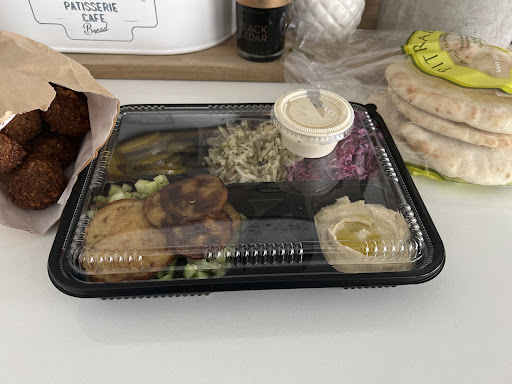 Photo of Le Falafel Plus+ - 6245 Bd Décarie, Montréal, QC H3W 3E1