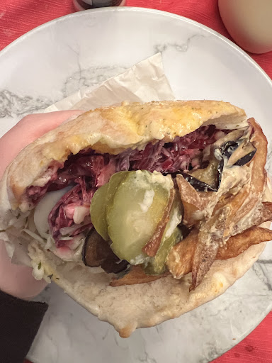 Photo of Le Falafel Plus+ - 6245 Bd Décarie, Montréal, QC H3W 3E1