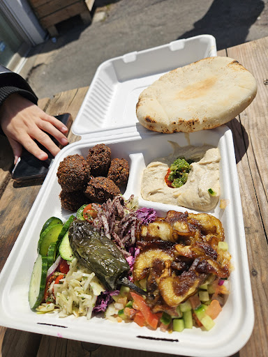 Photo of Le Falafel Plus+ - 6245 Bd Décarie, Montréal, QC H3W 3E1