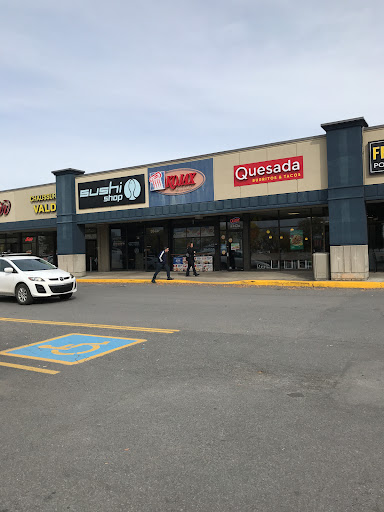 Photo of Kojax Souflaki - Centennial Plaza, 3343 d Bd des Sources, Dollard-des-Ormeaux, QC H9B 1Z8