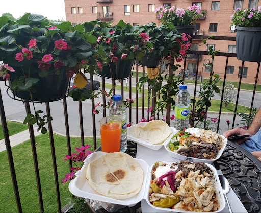 Photo of Restaurant Amara - 1771 Rue Grenet, Saint-Laurent, QC H4L 2R6