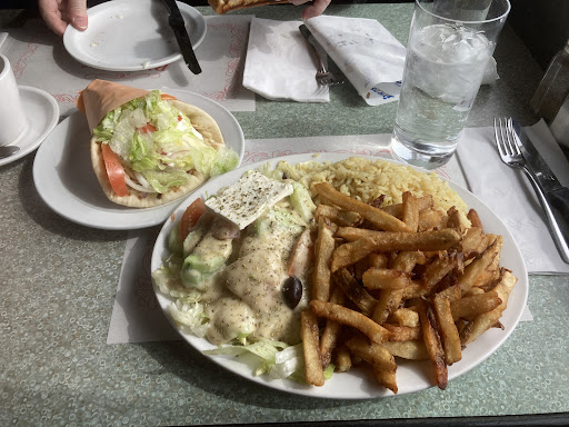 Photo of Super Gyros - 199 Bd D'Anjou, Châteauguay, QC J6K 5B7