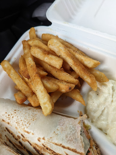 Photo of Tuque Shawarma - 7 Front St E, Strathroy, ON N7G 1Y4