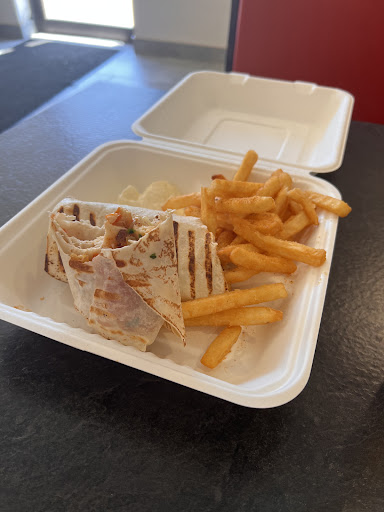 Photo of Tuque Shawarma - 7 Front St E, Strathroy, ON N7G 1Y4