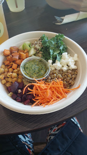 Photo of HARVEST Clean Eats Halifax (Bayers Lake) - 120 Susie Lake Crescent Unit 14, Beechville, NS B3S 1C7