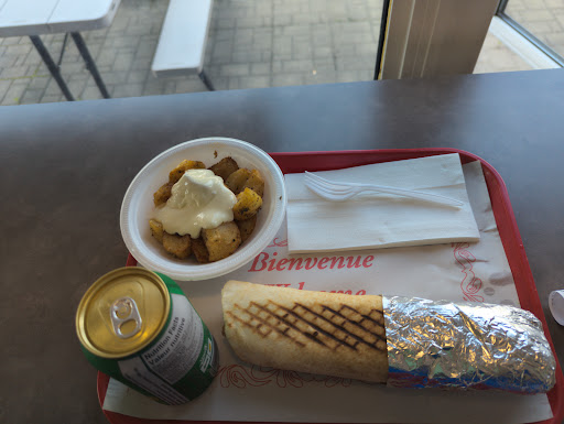Photo of Shishtaouk de la capitale - 8975 Bd de l'Ormière, Québec, QC G2C 1C4